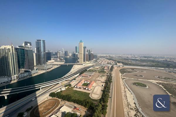 Large Size | Vacant Now | Close To Metro